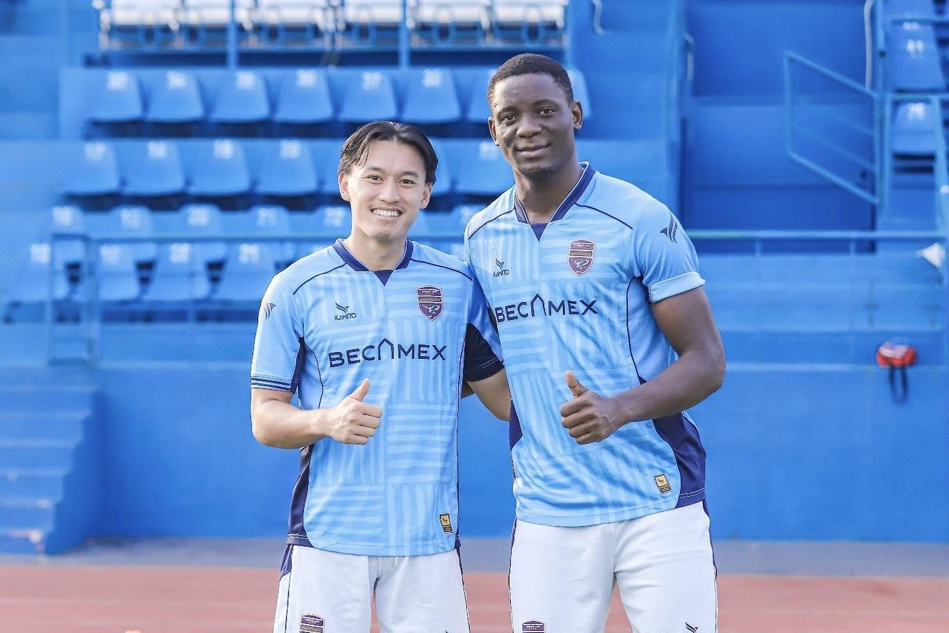 Mark Huynh trong quãng thời gian thử việc tại CLB Bình Dương