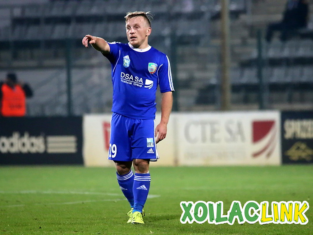 garcin-garuch-co-chieu-cao-khiem-ton