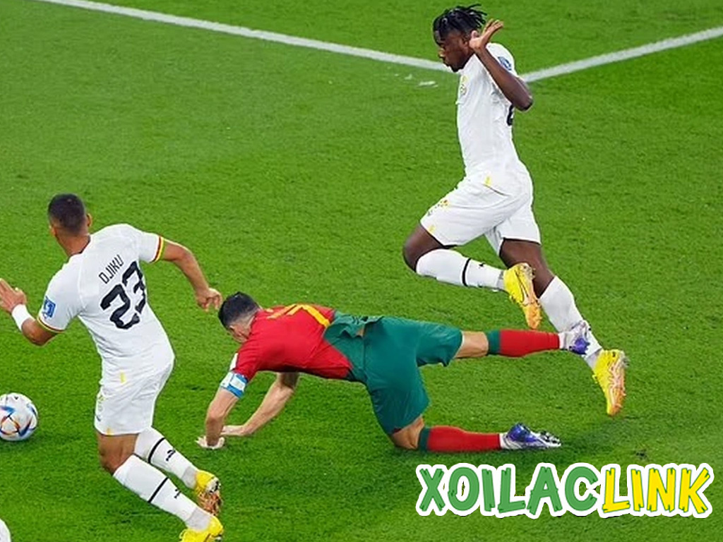 ronaldo-cung-co-nhieu-lan-an-va