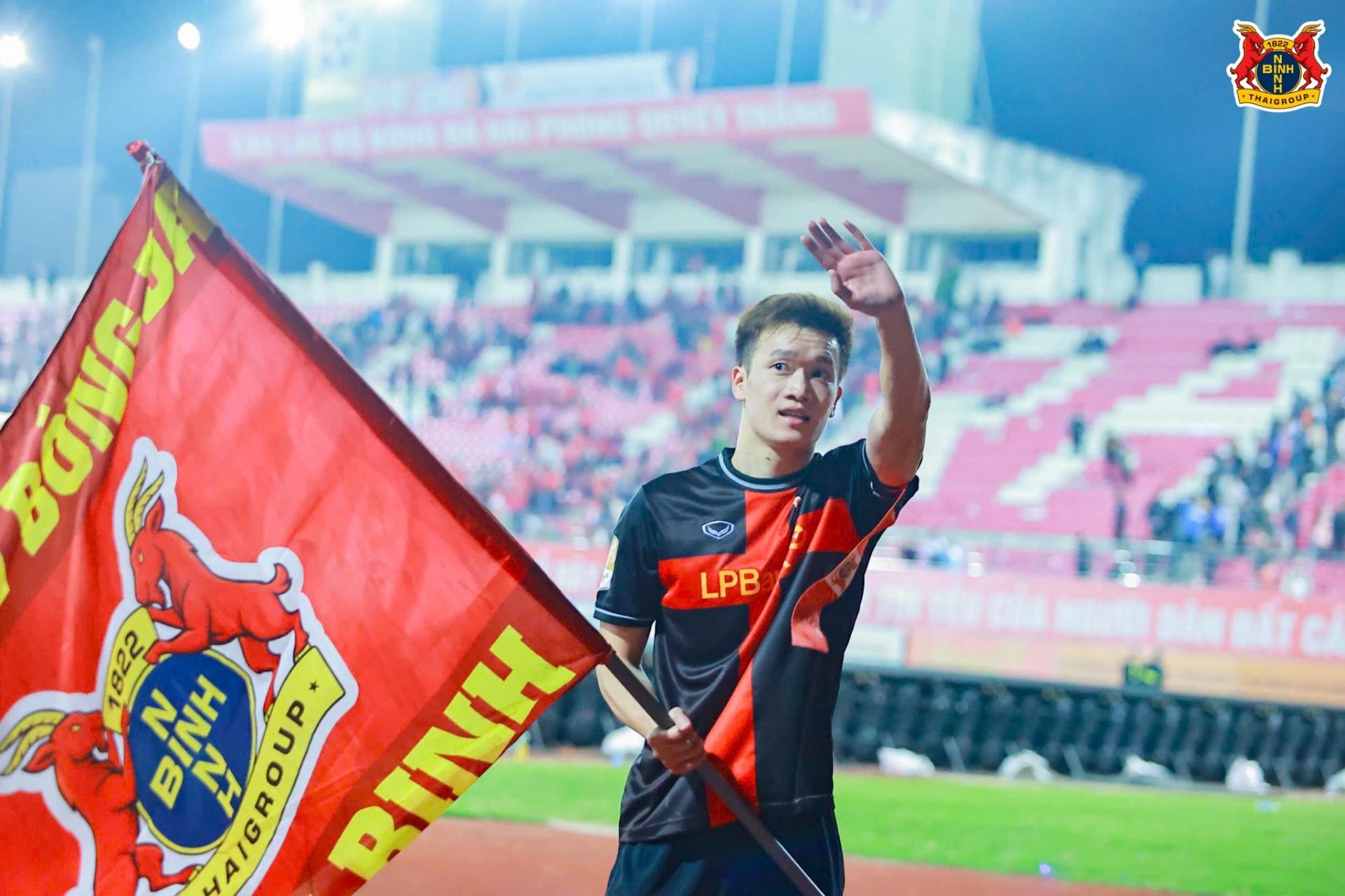 Ở cấp độ CLB, Hoàng Đức đang giúp Ninh Bình FC bất bại tại V-League 1