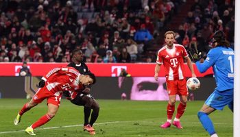 Bayern Munich vs VfL Wolfsburg (23:30 – 11/01) | Xem lại trận đấu